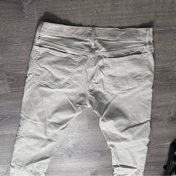 L'Homme Slim Brushed Twill in Milk Beige - Picture 7 of 8